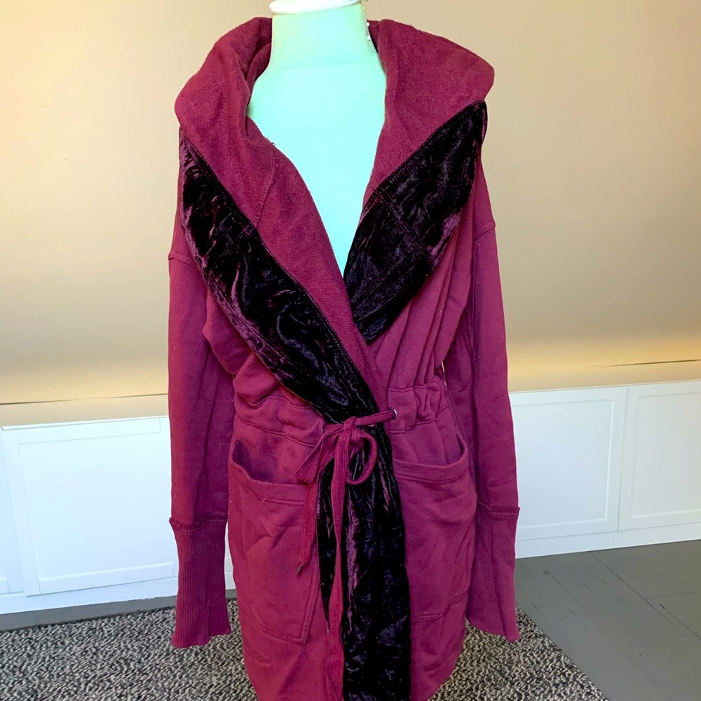 Free People size XS hooded cotton cardigan with waist belt and velvet detail